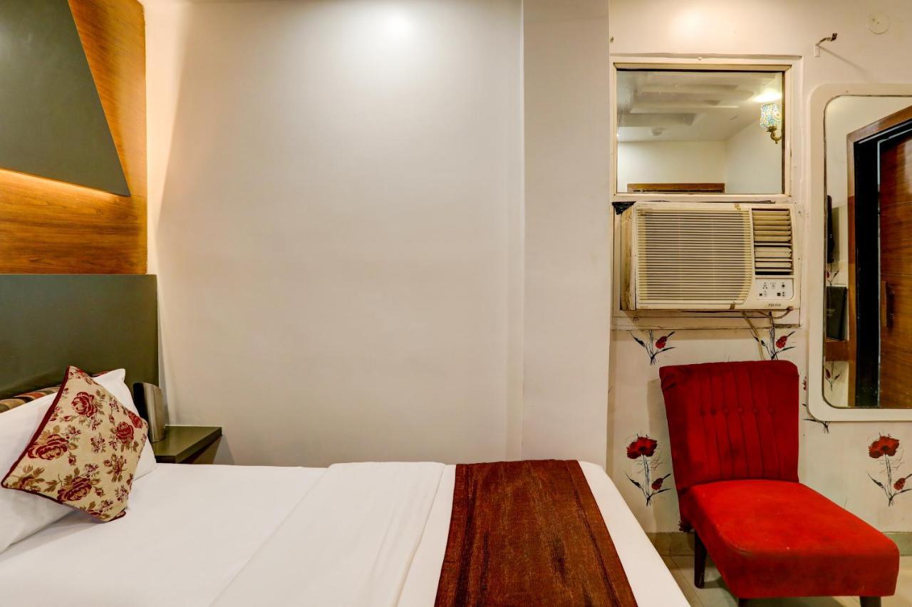 Hotel Nityaa Suites New Delhi Exteriör bild